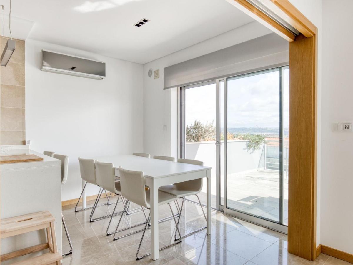 Modern Holiday Home In Salir Do Porto With Swimming Pool Salir de Porto エクステリア 写真