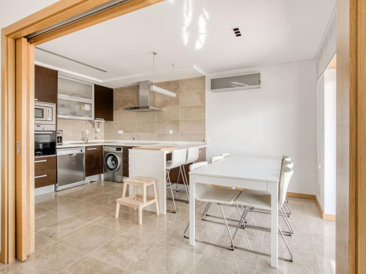 Modern Holiday Home In Salir Do Porto With Swimming Pool Salir de Porto エクステリア 写真