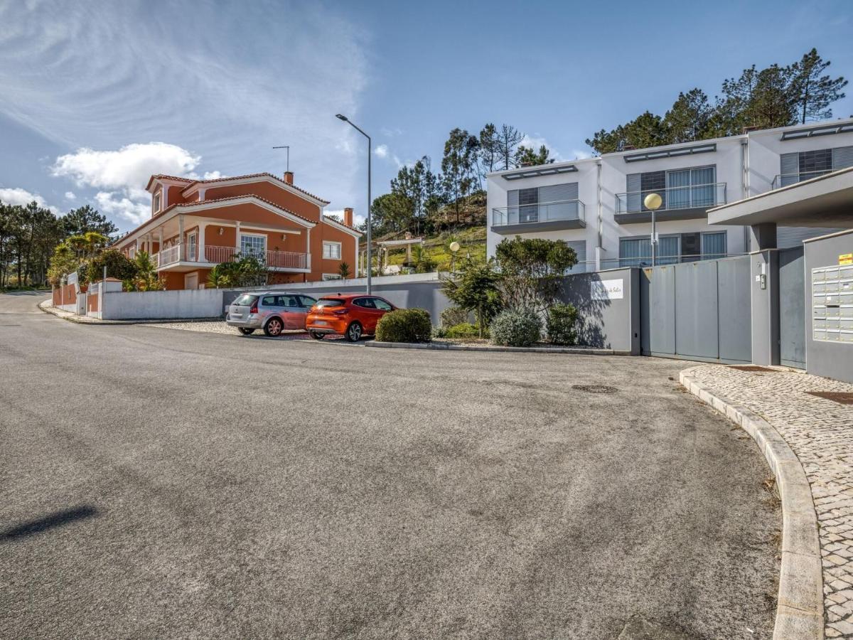 Modern Holiday Home In Salir Do Porto With Swimming Pool Salir de Porto エクステリア 写真