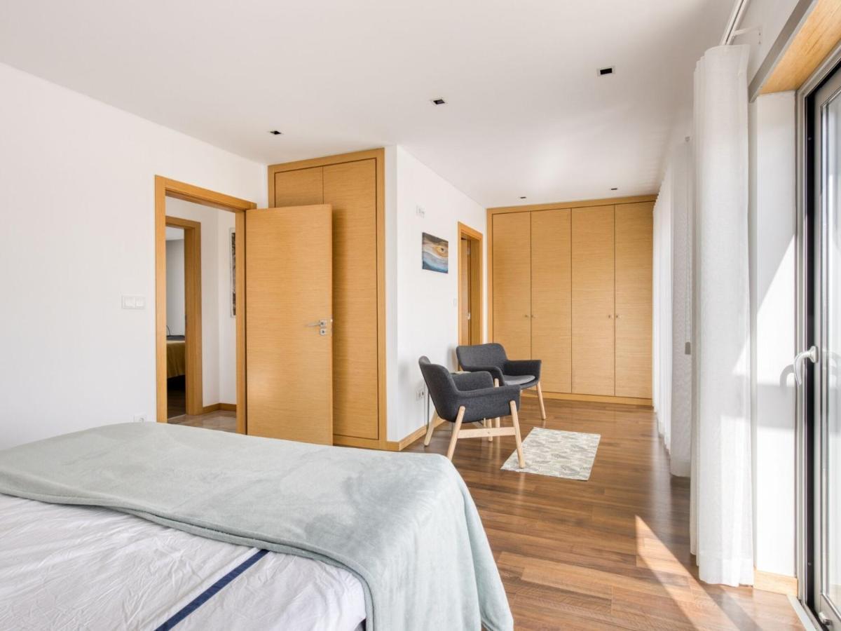 Modern Holiday Home In Salir Do Porto With Swimming Pool Salir de Porto エクステリア 写真