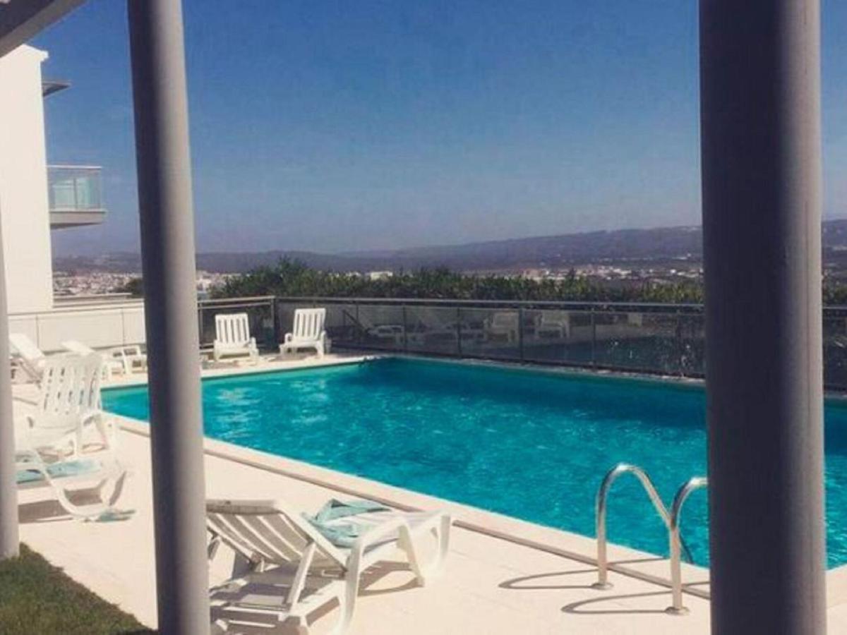 Modern Holiday Home In Salir Do Porto With Swimming Pool Salir de Porto エクステリア 写真